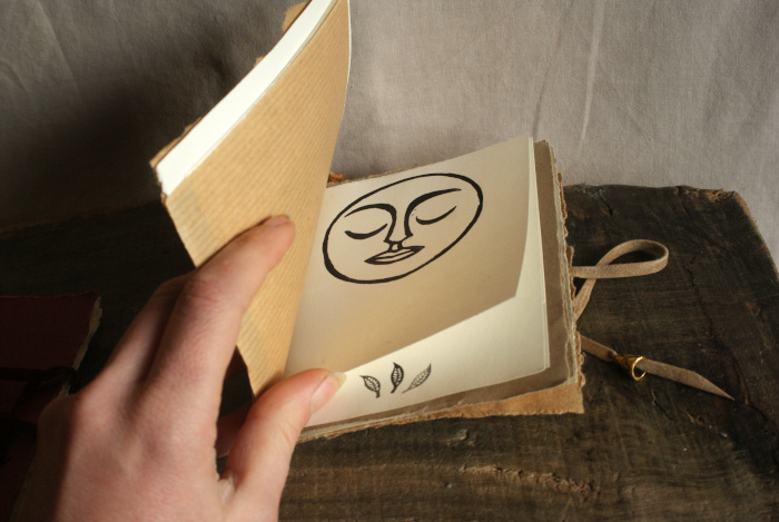 Carnet artisanal - Gravure Farfalla L'Aubépine Carnet artisanal - Gravure Farfalla L'Aubépine