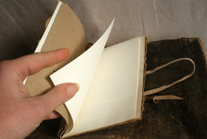 Carnet artisanal - Gravure Farfalla L'Aubépine Carnet artisanal - Gravure Farfalla L'Aubépine